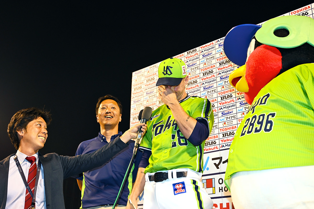 2019-08-18 中日戦 ブキャナン投手家族の前で8回無失点の熱投！ヒーローインタビューで涙